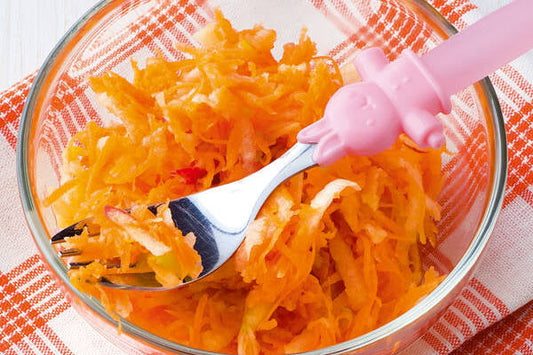 Möhrensalat (Honig/ Zitronensaft/ Rapsöl) 1 kg